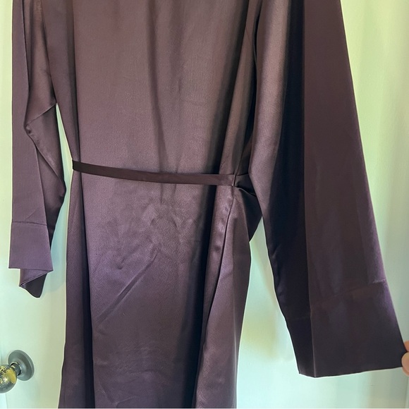 Banana Republic Treccia Hammered Satin Dress in Purple Prune, Size Small - Picture 11 of 13